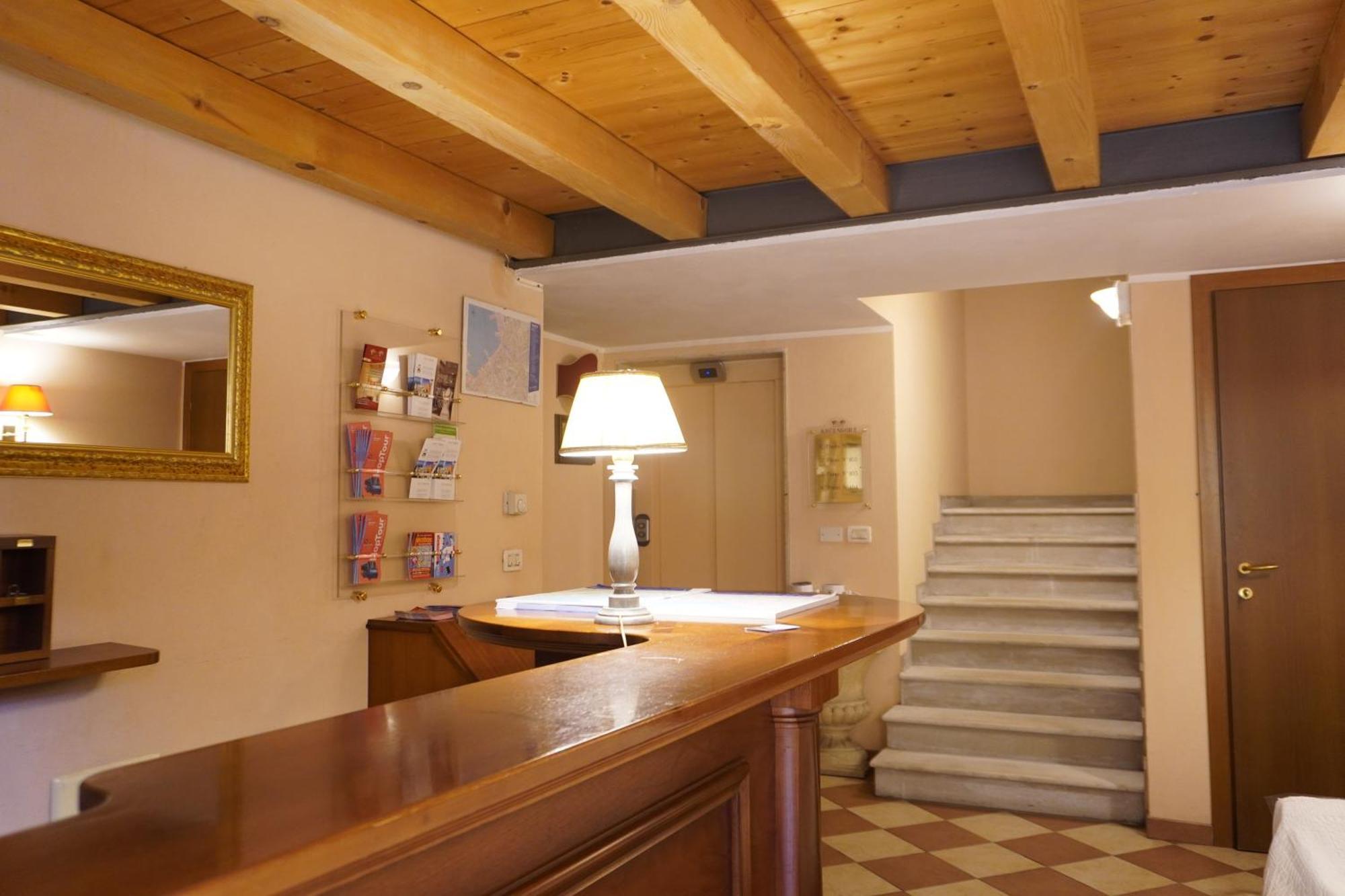 Trauner Rooms Collection Trieste Luaran gambar